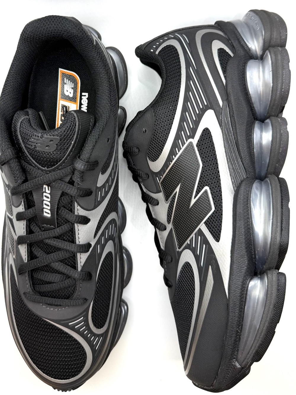 New Balance Black & Silver 2000 Cushion Running Shoes